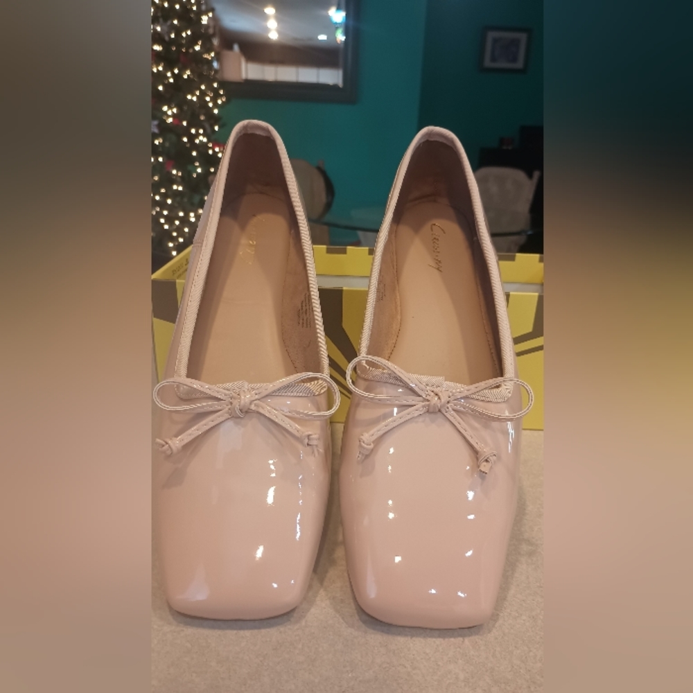 Circus. Ny Sam Edelman blonde/nude Teresa ballet flats